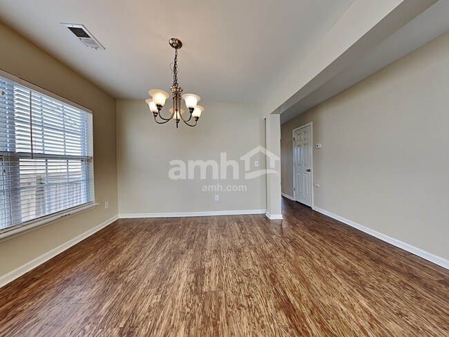 Photo - 138 Decatur Dr