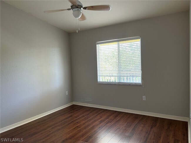 Photo - 8294 Key Royal Cir Unit 1633