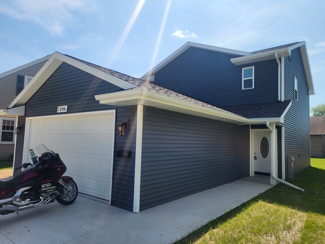Building Photo - 1206 N 18th St