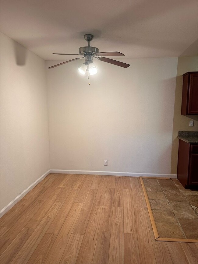 Photo - 2 bedrooms 2 bath condo Top floor for rent in Fremont