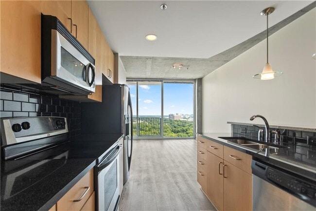 Photo - 361 17th St NW Unit 1906