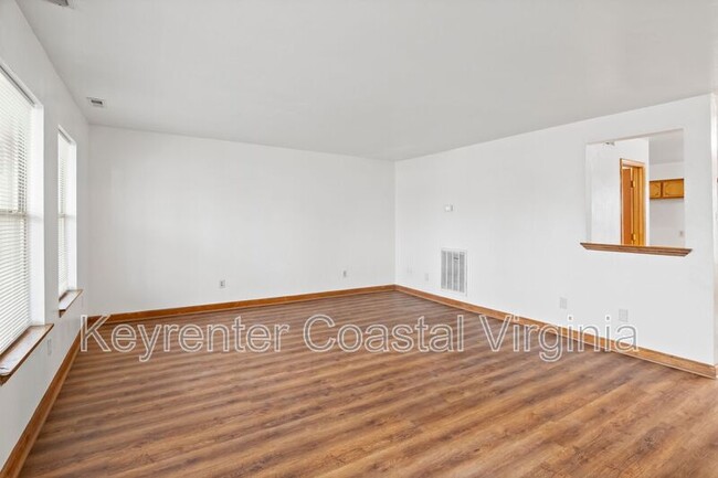 Photo - 1010 Quash St