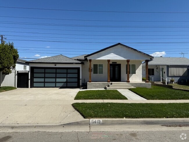 Building Photo - Completely Remodeled 3 bedroom 3 bath Rental