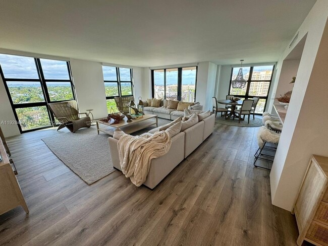 Building Photo - 1121 Crandon Blvd Unit E1001