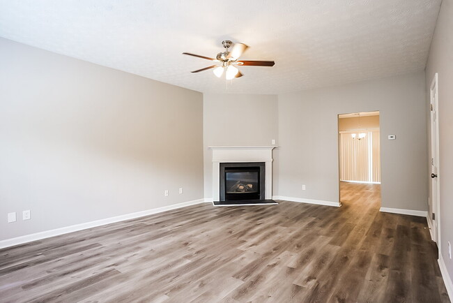 Photo - 444 Village Bluff Dr