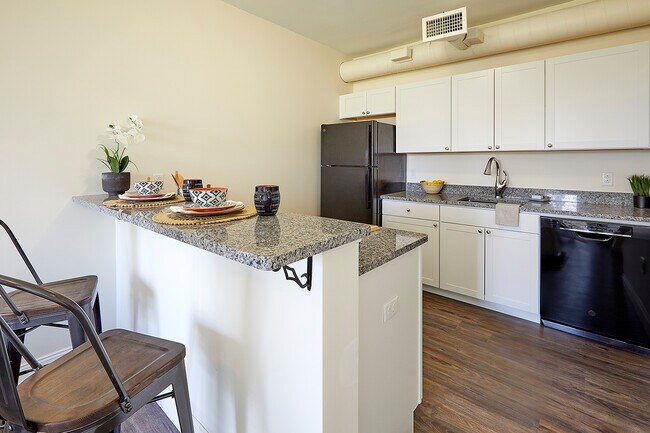 Dos habitaciones - Cocina con desayunador - The Linden