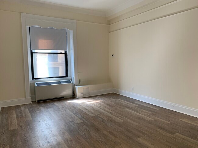 Photo - 62 Boylston St Unit 202
