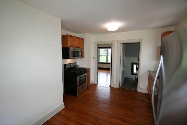 Kitchen - 44 S Fremont Ave Unit 44