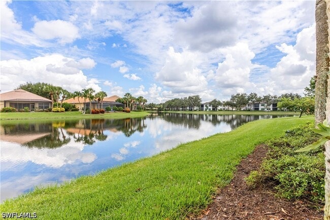 Building Photo - 1845 Les Chateaux Blvd Unit 202