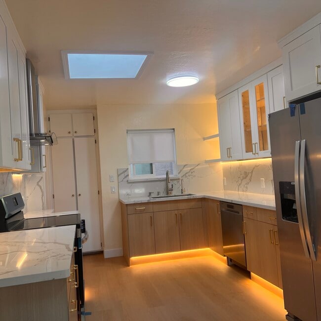 Building Photo - 126 Margaret Ave