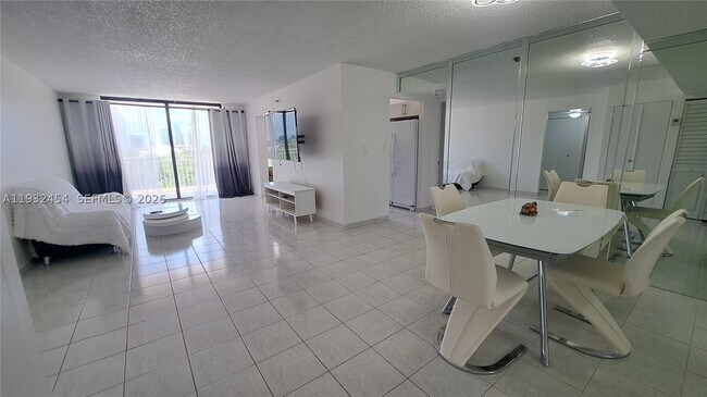 Photo - 210 174th St Unit 508