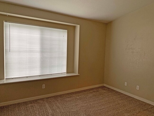 Photo - 1225 W Prospect Rd Unit R43