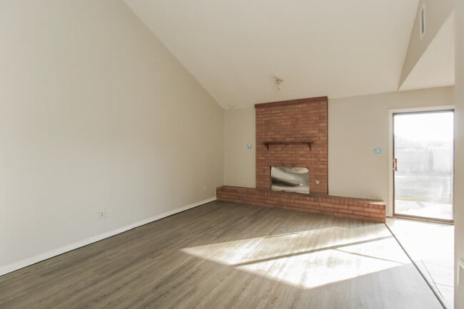 Photo - 1808 SE 13th St