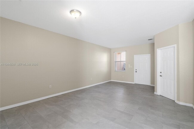 Photo - 12476 SW 122nd St