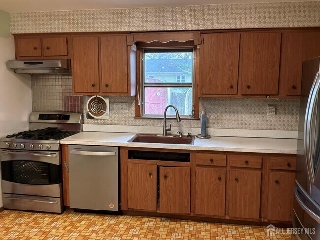 Photo - 8 Montclair Ave