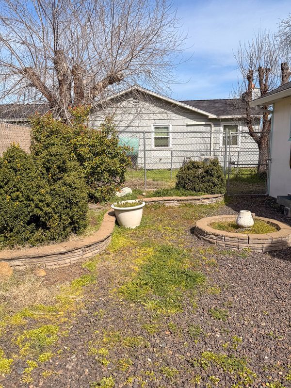 Photo - 615 Shasta Ave