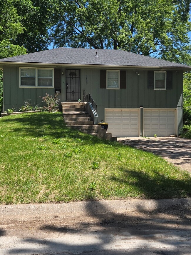 Building Photo - 9809 Wallace Ave