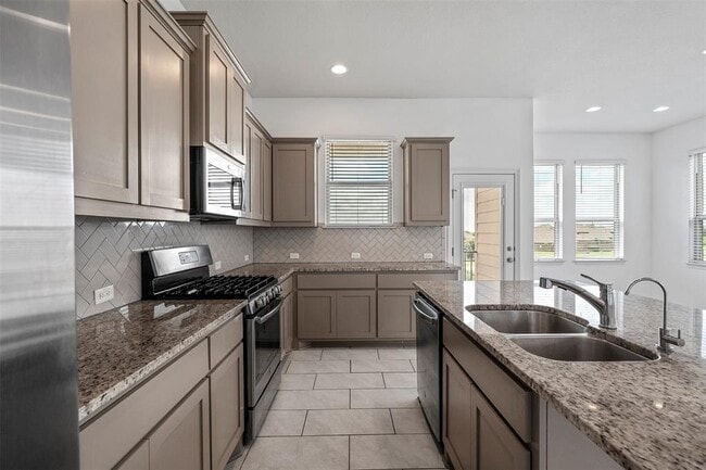 Building Photo - 18005 Pomelo Ln