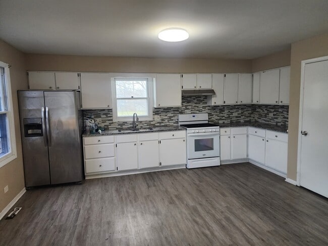 Photo - 1325 N Glenview Ct