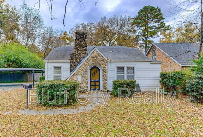 Building Photo - 716 Loeb St