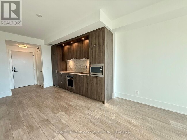 Photo - 115 Denison Ave Unité 910