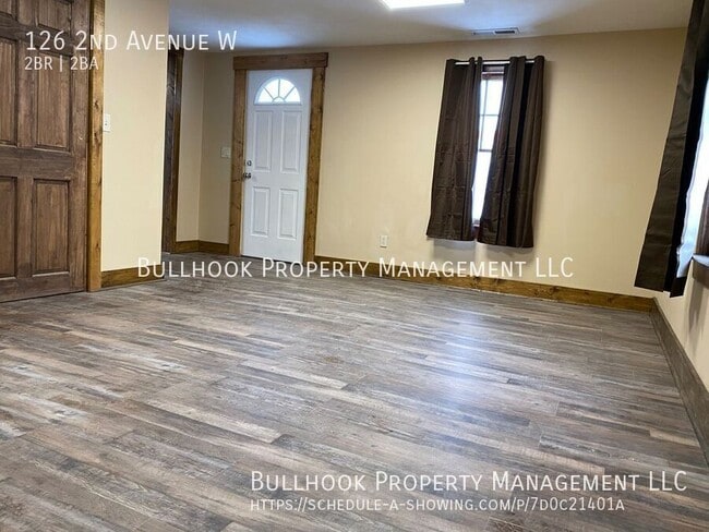 Photo - 126 2nd Ave W