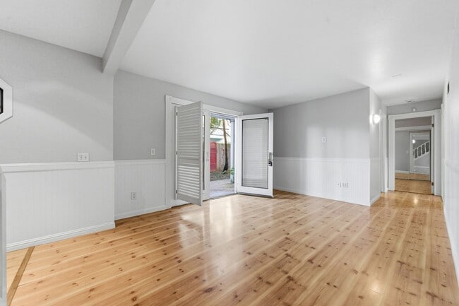 Photo - 1901 Spencer St Unidad 1901A