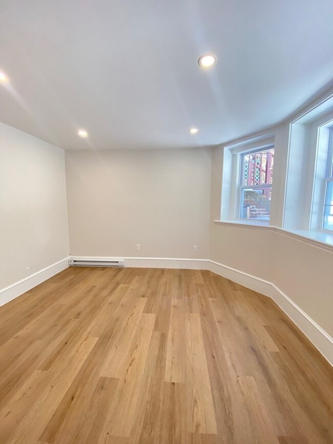 Photo - 7 Kenney St Unidad 1