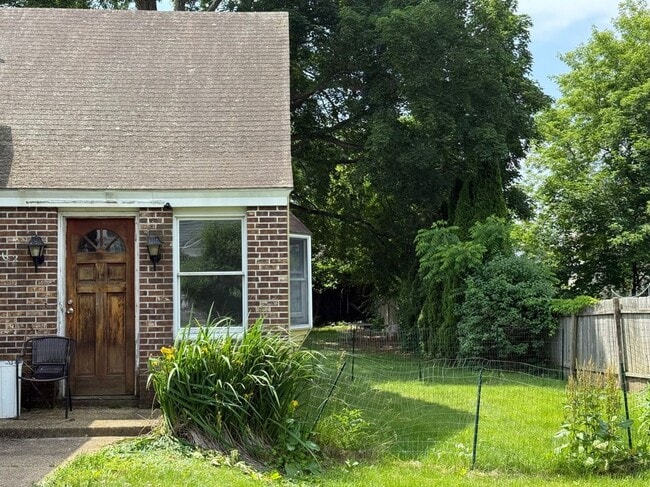 Photo - 62 Pleasant St Townhome