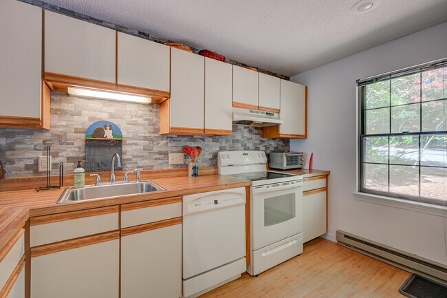 Photo - 64 Wildflower Trail Unit 18