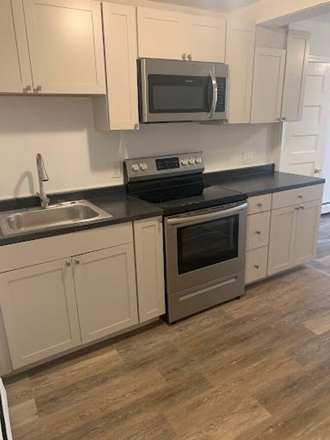 Photo - Renovated Studio Apartment Unit 1048-1