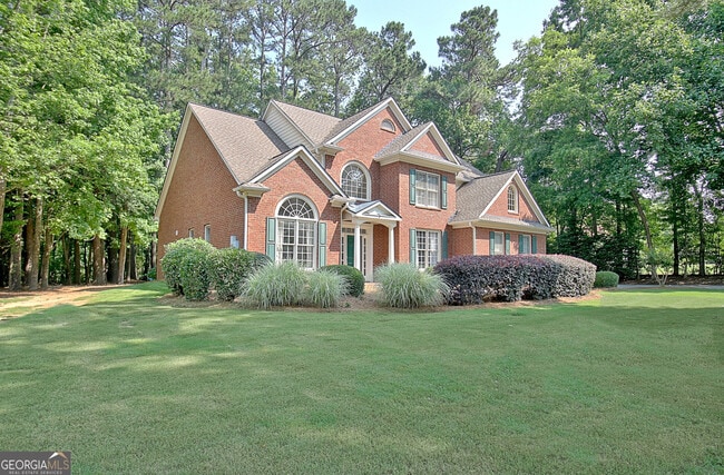 Photo - 185 Newfield Dr