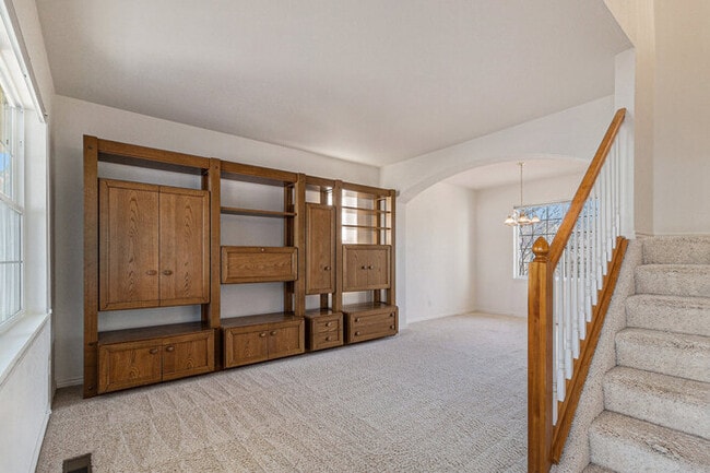 Photo - 113 Overland Ct