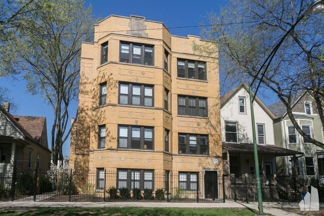 Building Photo - 2230 N Sawyer Ave Unit 1W