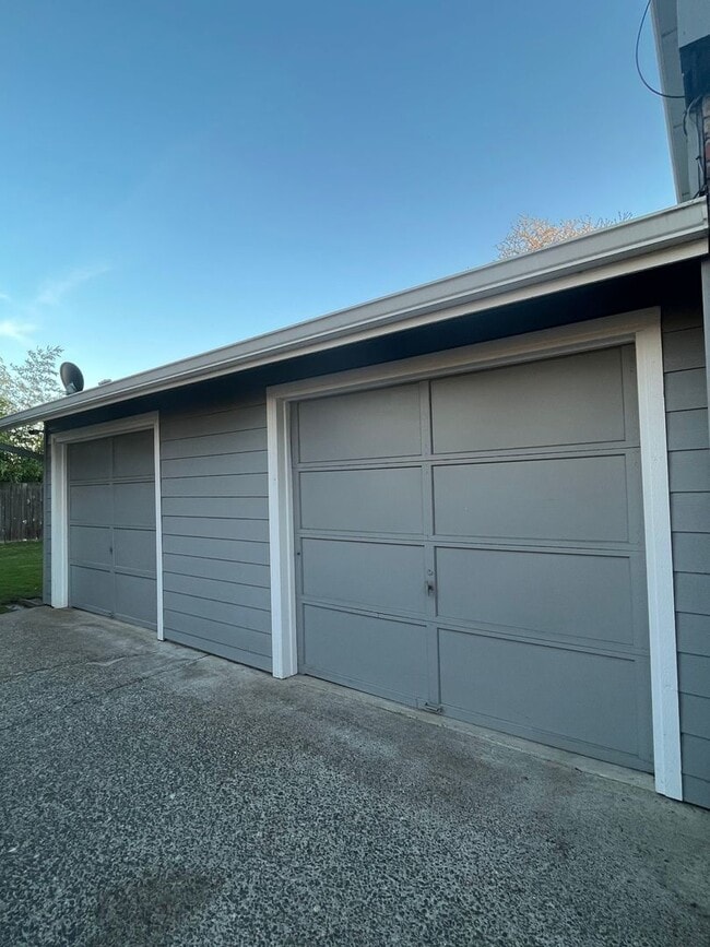 Photo - Heigh 710-712 Unit 710