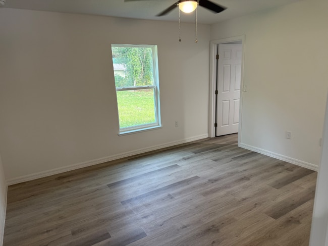 Photo - 20661 SW Marine Blvd