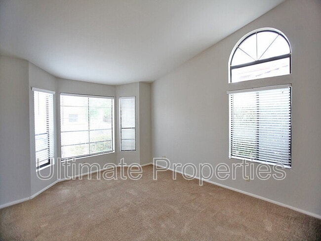 Photo - 10922 W Cottonwood Ln