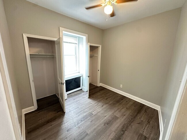 Photo - 725 S 56th St Unit B