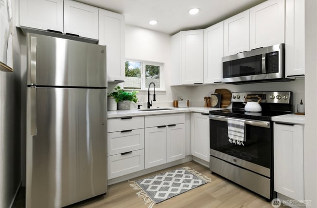 Photo - 11 SW 100th St