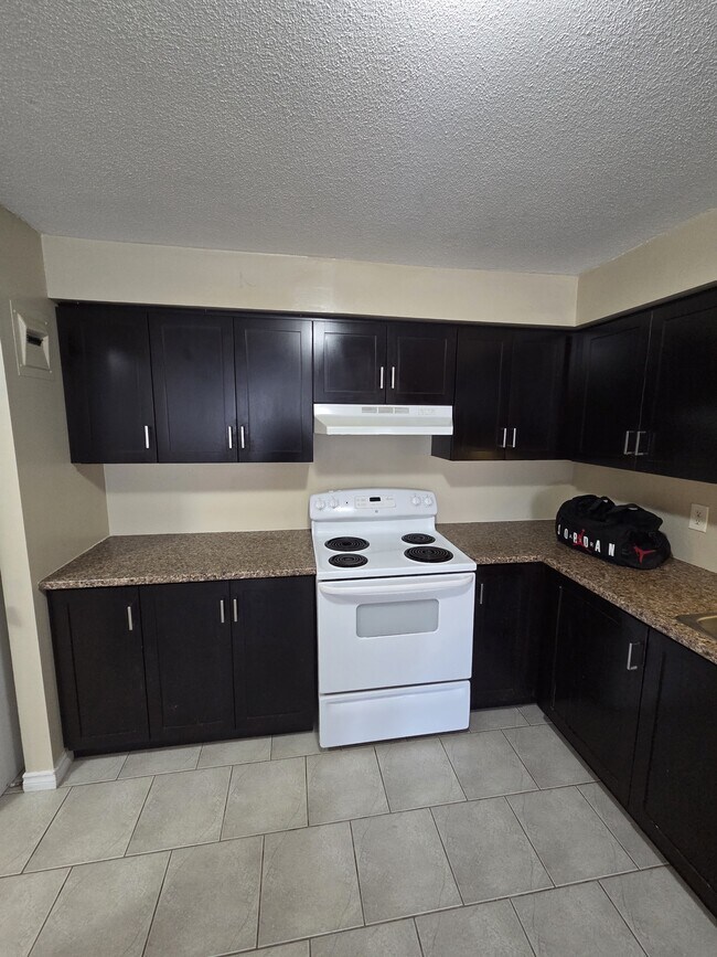 Photo - 87 Westwood Dr Unit 305