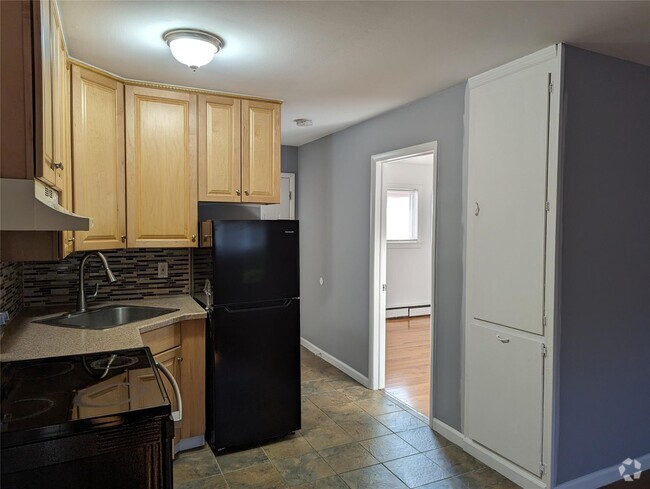 Building Photo - 399 Smithtown Blvd Rental