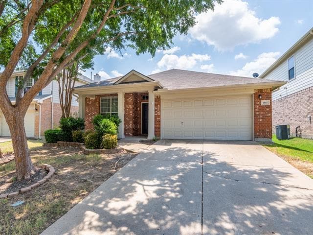 Photo - 6817 Columbia Falls Dr