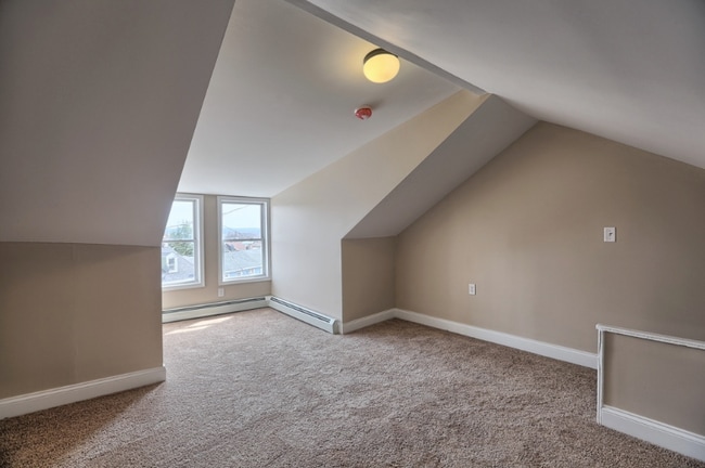 Photo - 329 Perry St