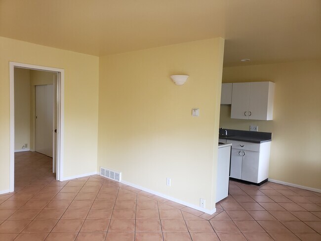 Photo - 903 E Laird Ave