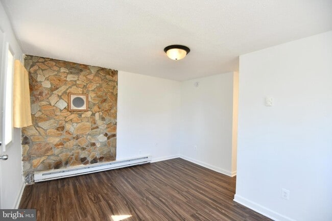Photo - 9001 Yorkshire Ln