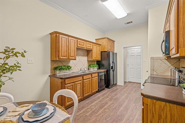 Photo - 502 S Main St