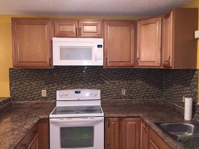 Photo - 4641 Cherry Rd