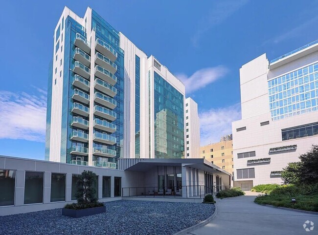 Building Photo - 133-36 37th Ave Unit PH3B Rental
