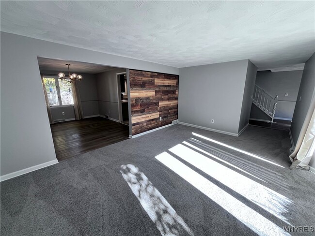 Photo - 306 Randwood Dr