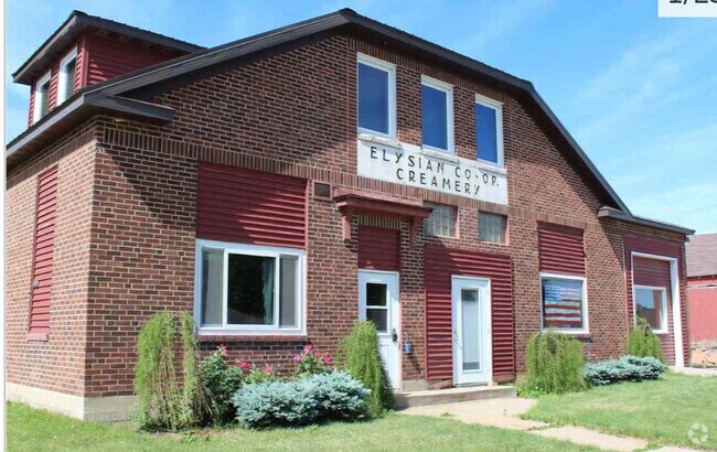 Building Photo - 196 W Main St Unit A Rental